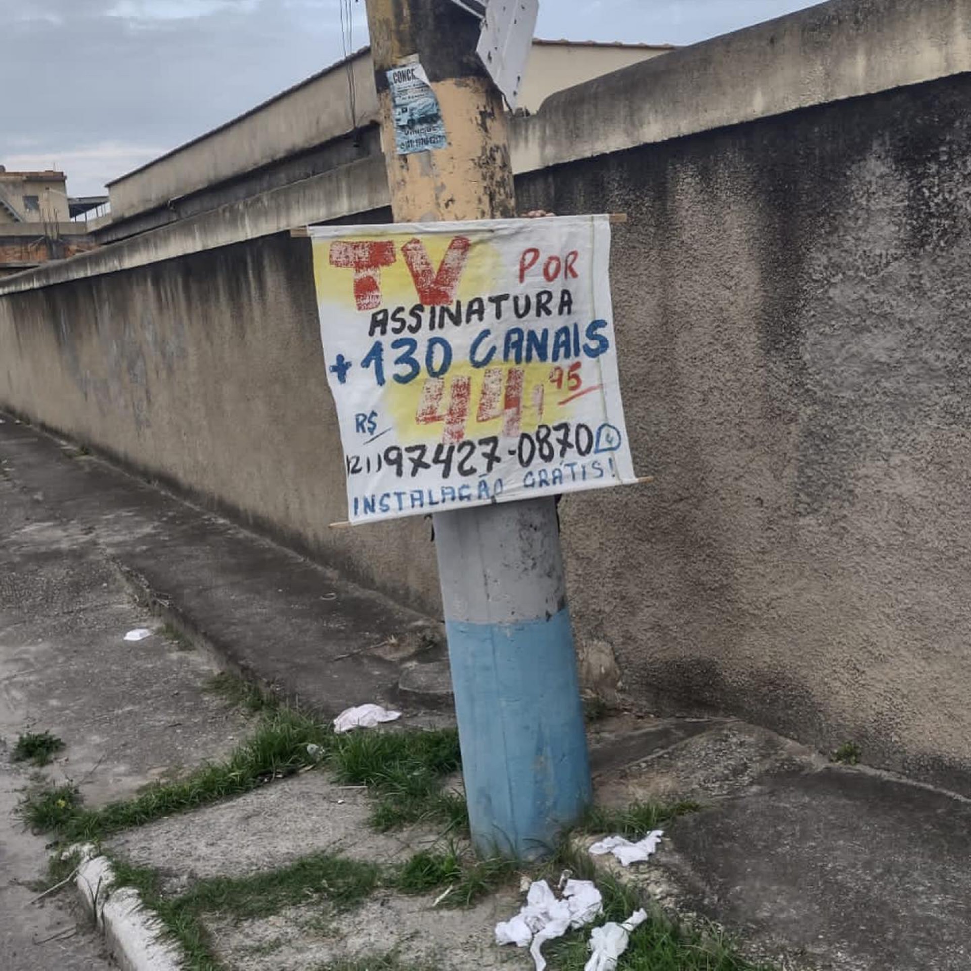 O 20&ordm; BPM refor&ccedil;ou que a distribui&ccedil;&atilde;o desses sinais &eacute; explorada pela mil&iacute;cia local - Divulga&ccedil;&atilde;o/ 20&ordm; BPM