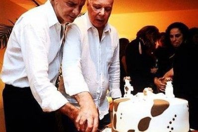 Marido de Gilberto Braga recebe mensagens de famosos após morte do autor