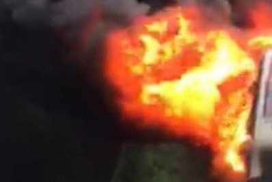 Serra do Mato Grosso é interditada devido a um ônibus que pegou fogo