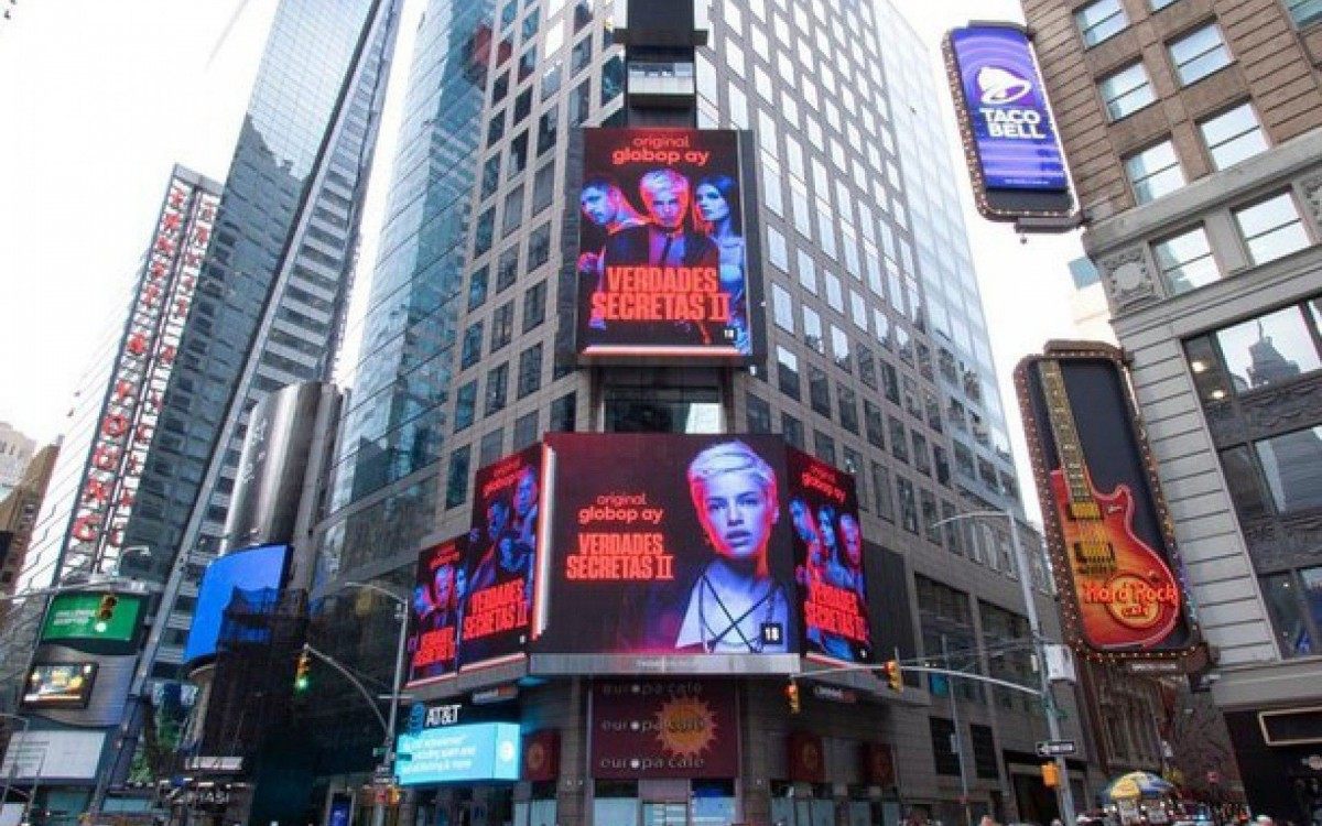 'Verdades Secretas 2' ganha outdoor na Times Square, ponto turístico em Nova York - Reprodução/Instagram