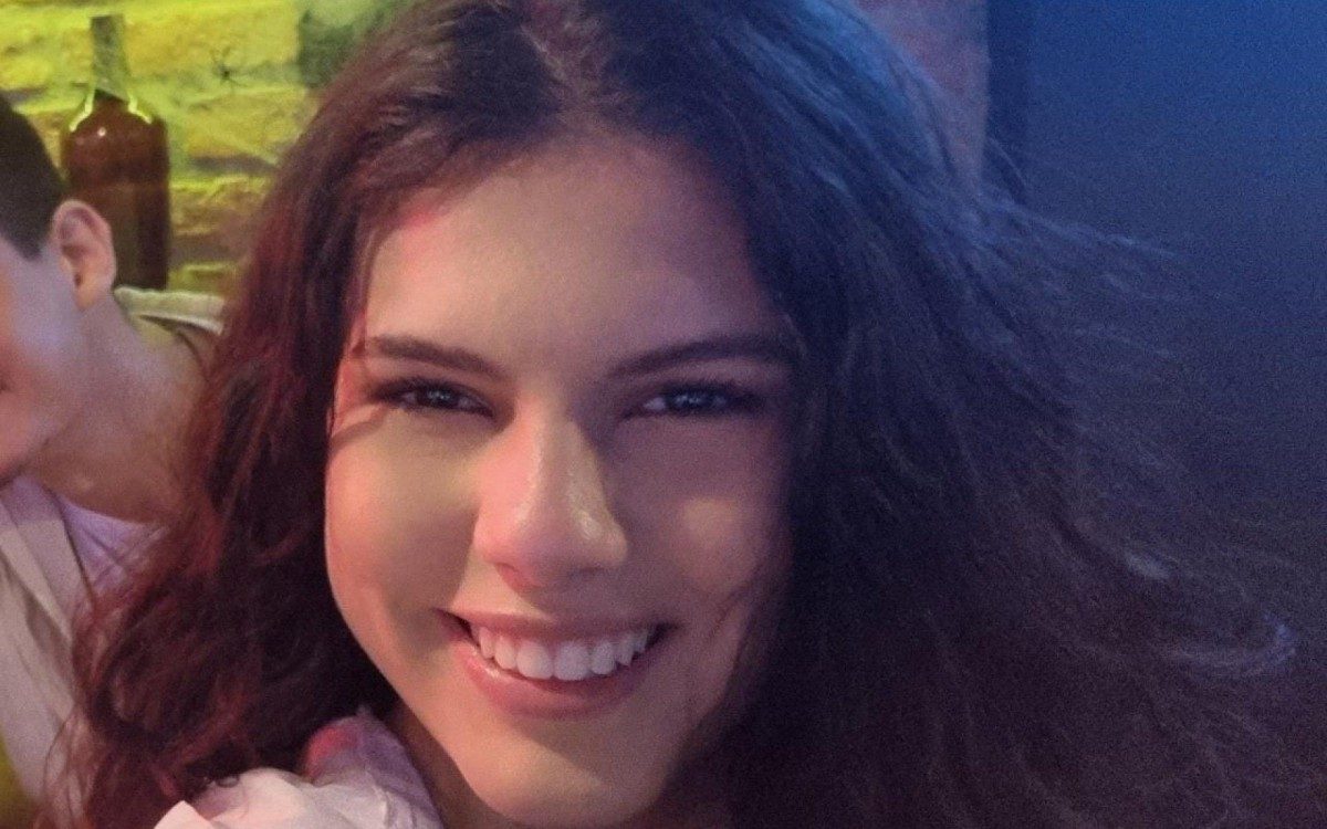 Desaparecida há 3 dias, Sabrina Cartaxo, de 16 anos, teria seguido em um carro de aplicativo para Realengo, na Zona Oeste do Rio, segundo familiares   - Arquivo Pessoal 