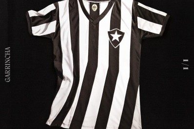 Em homenagem a Garrincha, Botafogo lança camisa com listras tortas
