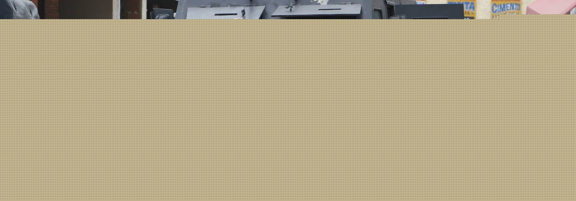 Morador e PM baleados durante operação no Complexo do Salgueiro têm quadro de saúde estável