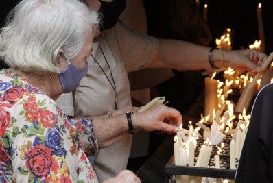 Celebrações do dia de São Judas Tadeu emocionam fiéis no Rio