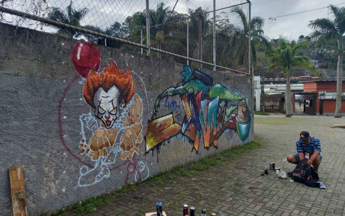 Artes foram feitas por evento artistas locais e outros vindos de diversas cidades do estado do Rio de Janeiro, S&atilde;o Paulo e de Minas Gerais