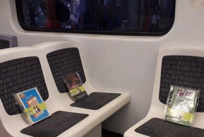 Supervia distribui 1 mil livros nos trens, na 7ª edição da campanha Trem da Leitura