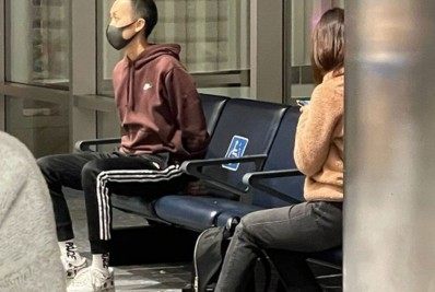 Comissária tem nariz quebrado por passageiro após pedir que ele usasse máscara