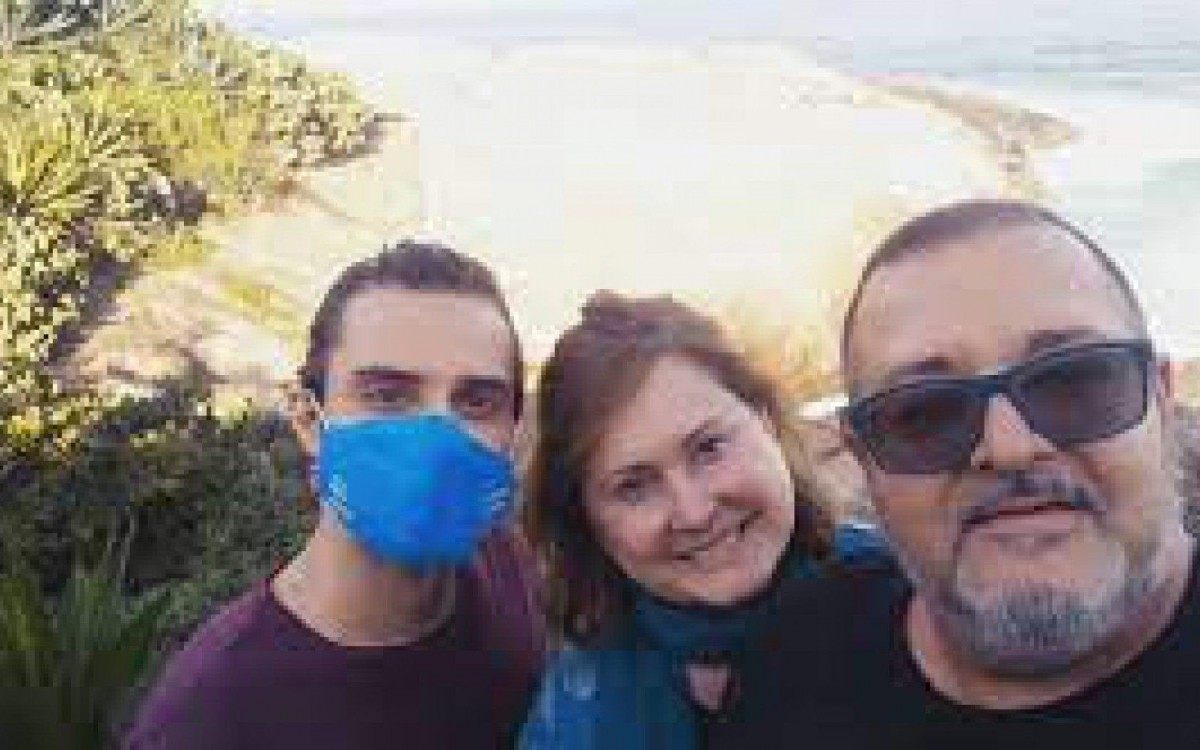 Ator lamenta morte do pai