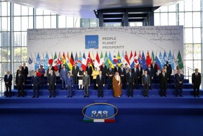 Piadas e reconciliações marcam o encontro entre os líderes do G20 em Roma