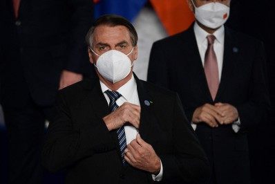 Bolsonaro discute produção de vacina com diretor-geral da OMS em Roma