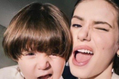 Impressionante! Semelhança de Camila Queiroz e ator que vive seu filho na ficção agita a web