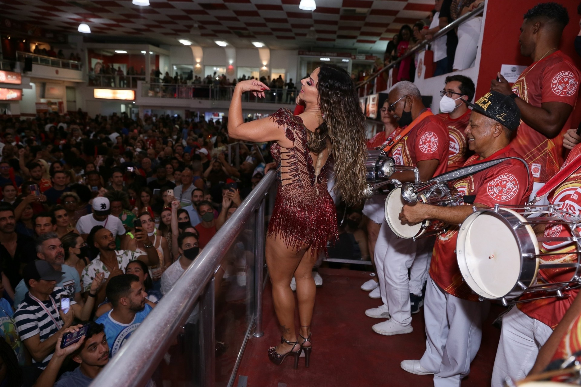 Viviane Araújo na quadra do Salgueiro - Anderson Borde / AgNews