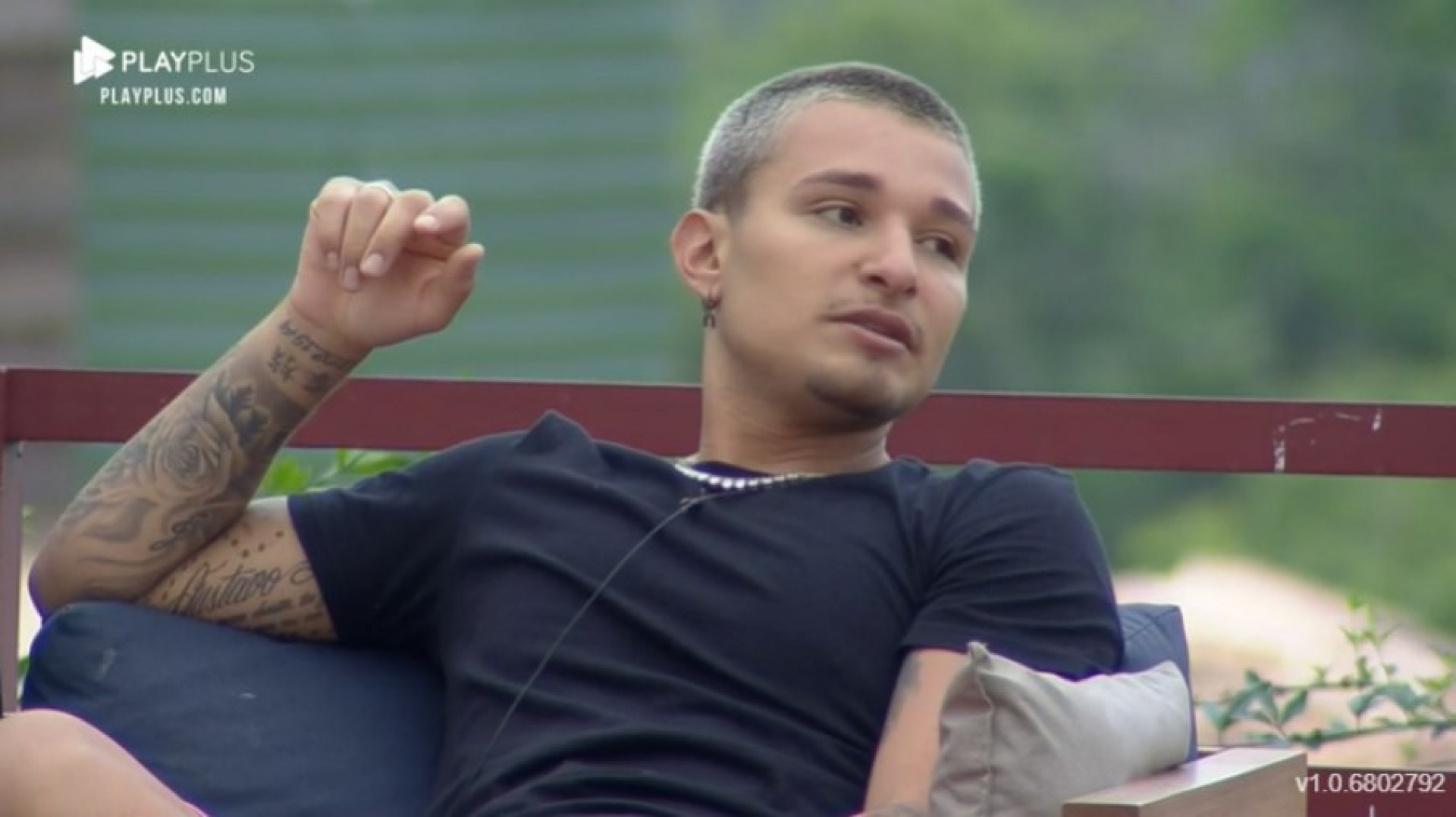 MC Gui - reprodução de vídeo