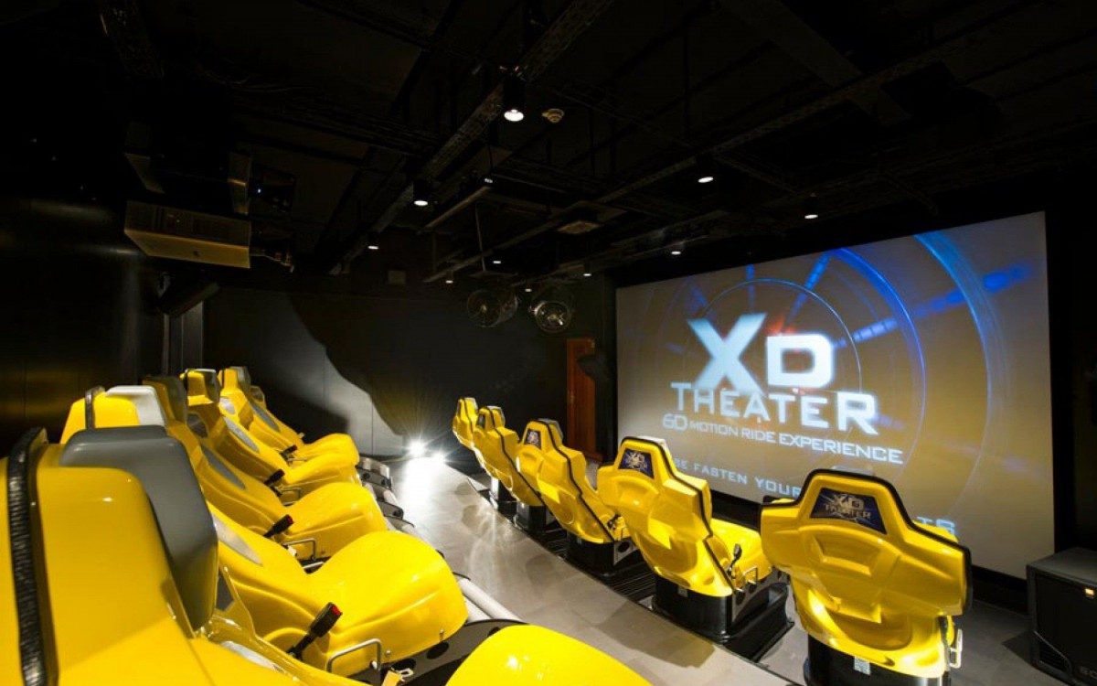 MSC Preziosa conta com quatro piscinas, quadra poliesportiva, simulador de F1, cinema 4D, teatro, 17 bares, SPA e academia 