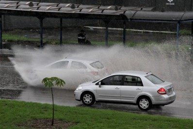 Rio entra em estágio de atenção por causa da chuva forte