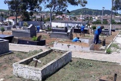 Prefeitura corta auxílio alimentação de coveiros em Cabo Frio