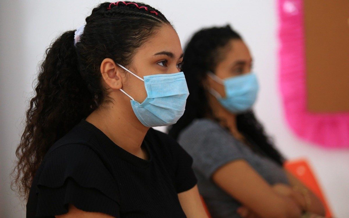 Stephany Santana de Freitas est&aacute; fazendo o curso para implementar suas vendas na internet