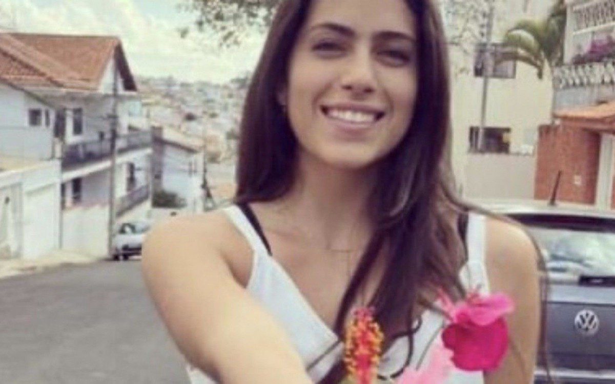 Cecília Oliveira Gerônimo, de 22 anos
 - Reprodução/Facebook