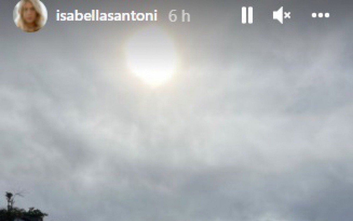 Atriz alertou os f&atilde;s sobre os cuidados com a sa&uacute;de