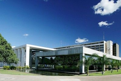 Justiça nega mudar nome de irmãs que pai registrou de 'Vasco' em homenagem ao time