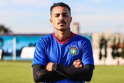 MC Livinho se despede do São Caetano após realizar sonho de ser jogador profissional