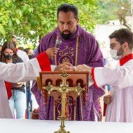 Missa pelo dia de finados reúne centenas de pessoas em Seropédica