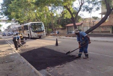 Caxias inicia recuperação de asfalto da Avenida Presidente Kenedy