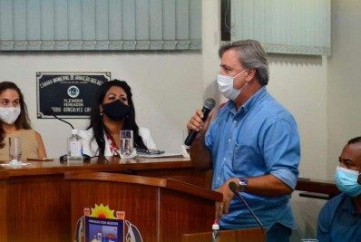 'Ressalto a nossa luta para que o Paulo Freire continue sob alçada municipal', declara Alexandre Martins em audiência na Câmara de Búzios