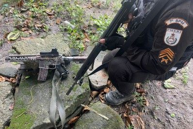 Homem é preso após troca de tiros com PMs em São Gonçalo