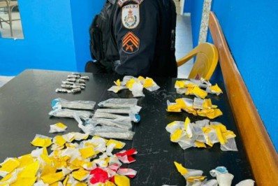 Adolescentes são apreendidos com carga de drogas em Cabo Frio