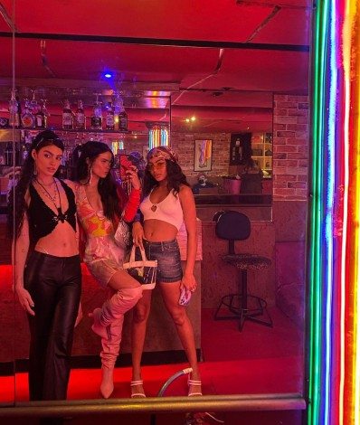 Giulia Be abre álbum de fotos de balada com Luísa Sonza, Pedro Sampaio e outros artistas - Reprodução