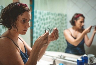 Menopausa: websérie debate tabu com comédia, informação e experiência própria 