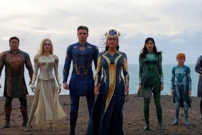 Atores defendem cena de sexo entre super-heróis no filme 'Eternos', da Marvel