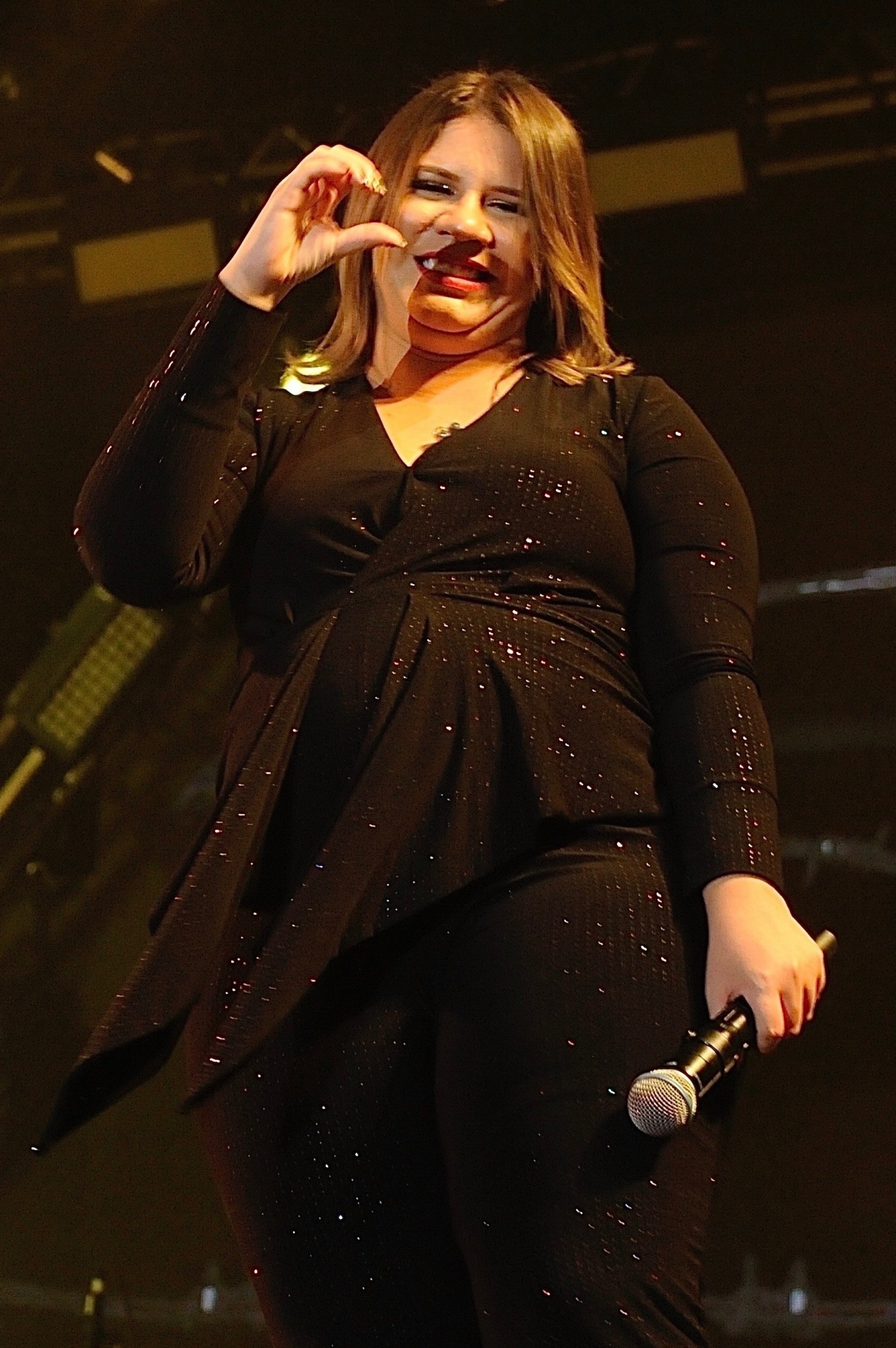 FOTO DE ARQUIVO  - *EXCLUSIVO*  - Na madrugada deste sábado a cantora Marília Mendonça fez um mega show com ingressos esgotados no Centro de Tradições Nordestinas localizado no bairro do Limão em São Paulo

Pictured: Marília Mendonça, Camila Coutinha, Nana Rude

AgNews 22 NOVEMBRO 2019 

BYLINE MUST READ: Eduardo Martins / AgNews

Xico Silva
telefone: (21) 98240-2501
email: agnews.fotografia@gmail.com
      Caption - Eduardo Martins / AgNews