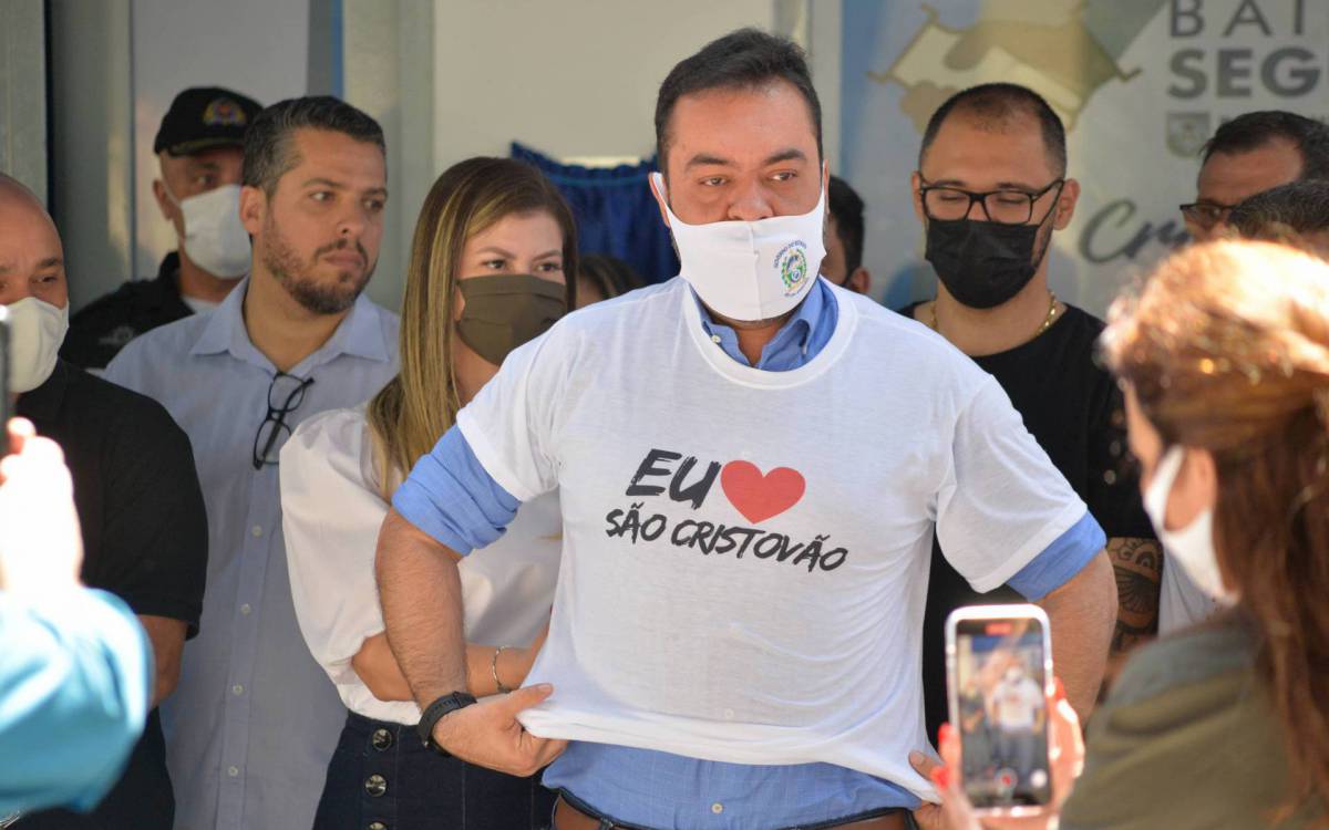 Rio de Janeiro - 06/11/2021 - CIDADE/ RIO / - O governador Claudio Castro inaugurou na manha deste sabado (06) em Sao Cristovao na zona norte do rio o programa Bairro Seguro , Foto : Fabio Costa/ Agencia O Dia