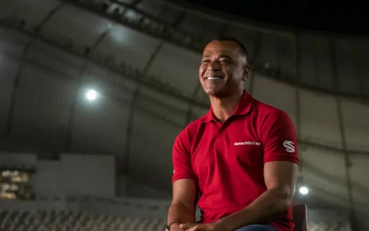 Cafu afirma que n&atilde;o v&ecirc; sucessor de Neymar: 'Brasil est&aacute; carente de &iacute;dolos'
