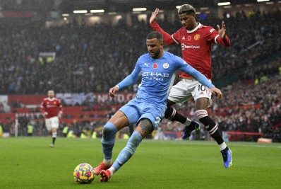 City domina United no Old Trafford e vence dérbi de Manchester com tranquilidade