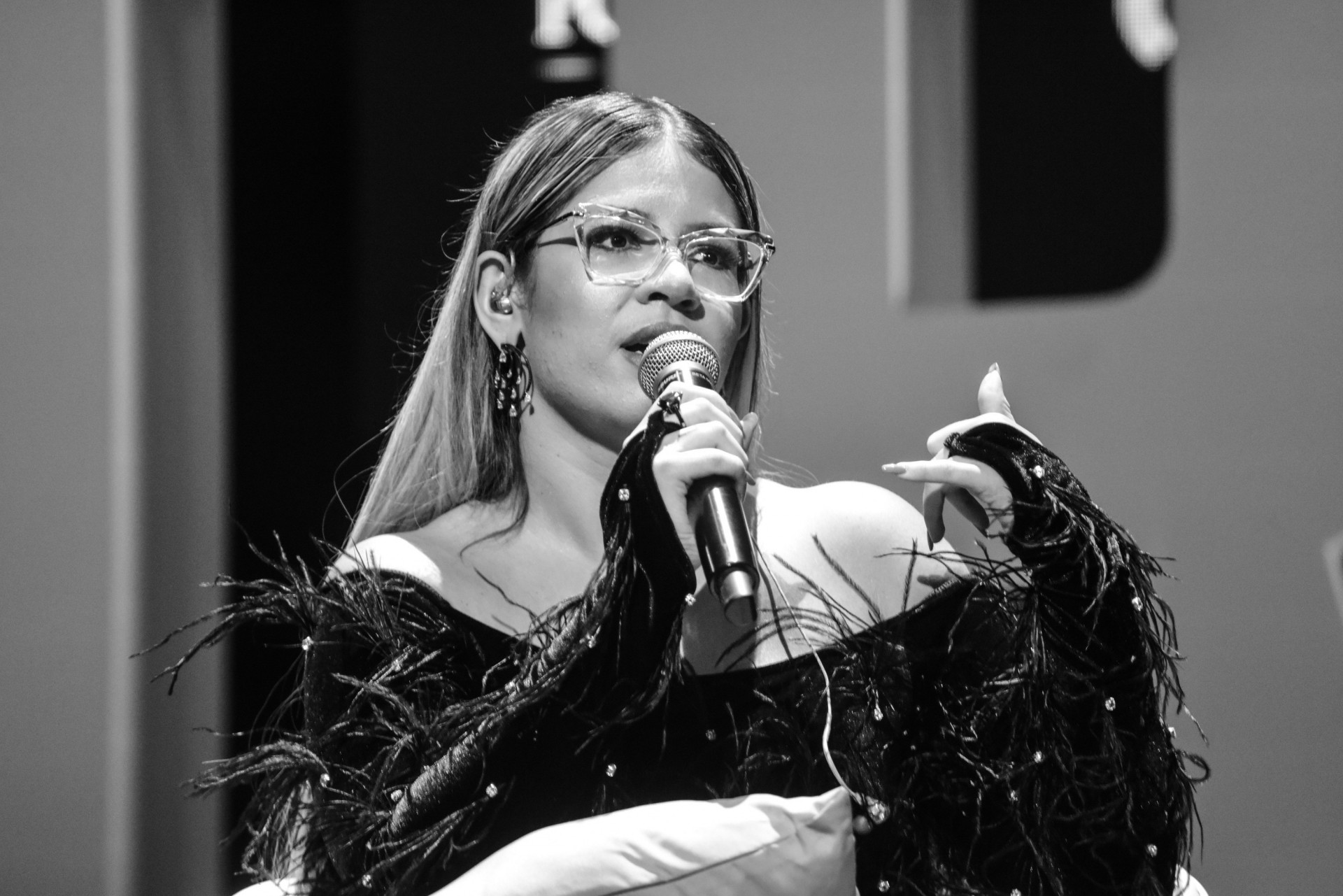 Cantora faleceu em acidente aéreo - ReproduçãoReprodução