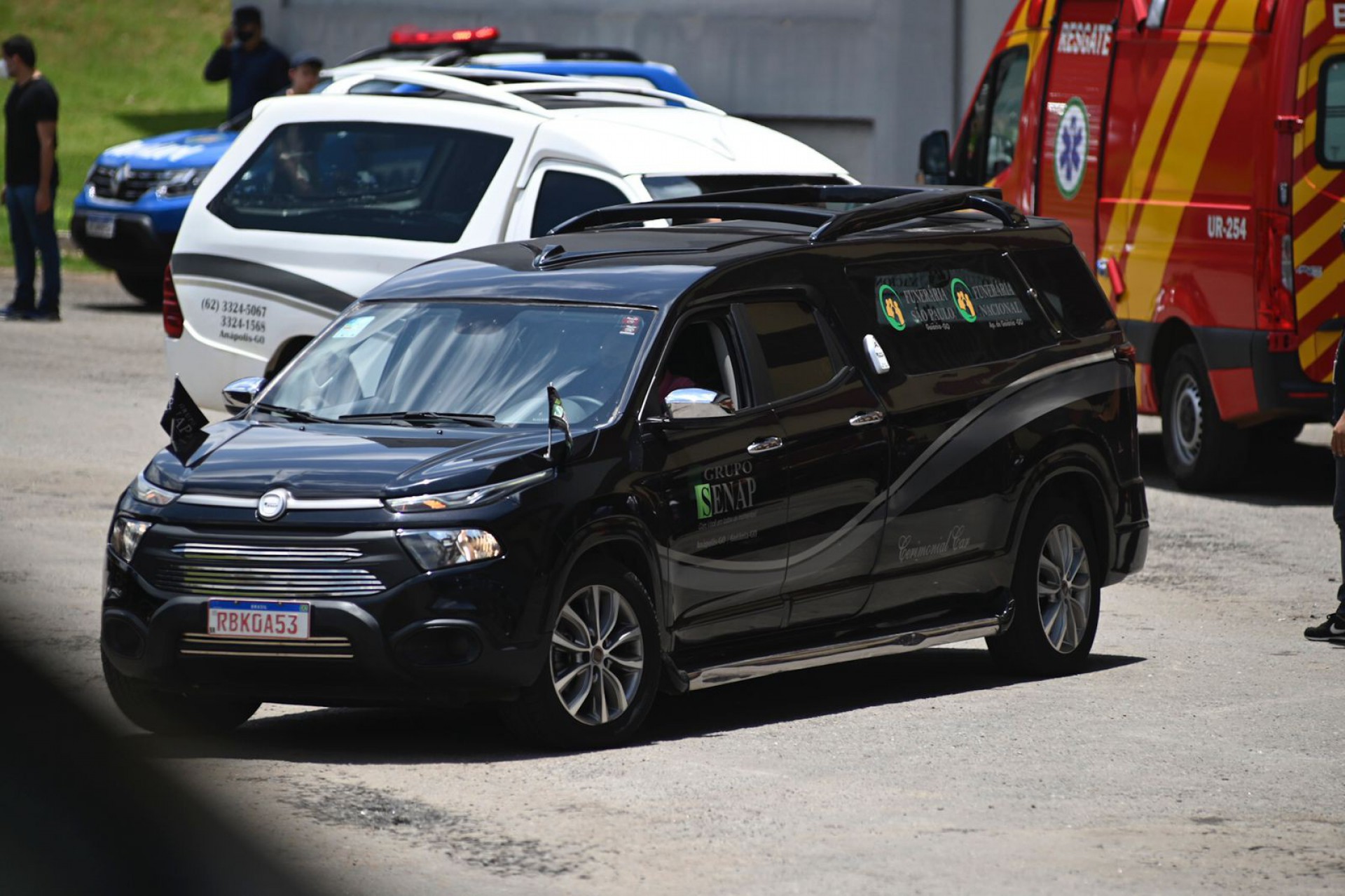 Corpos da cantora Marília Mendonça e Abicieli Silveira Dias Filho chegam à Arena Goiânia - Cristiano Borges e Júnior Guimarães/ AgNews
