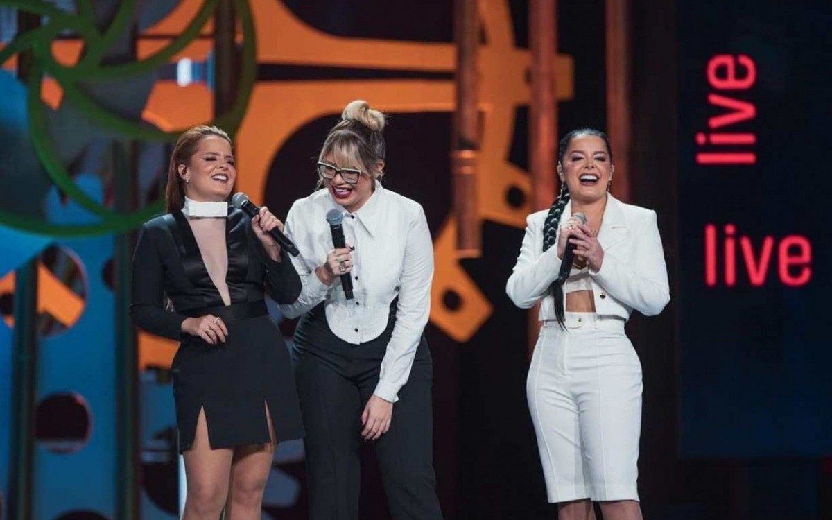 Maraisa comove a web em publica&ccedil;&atilde;o sobre a morte de Mar&iacute;lia Mendon&ccedil;a