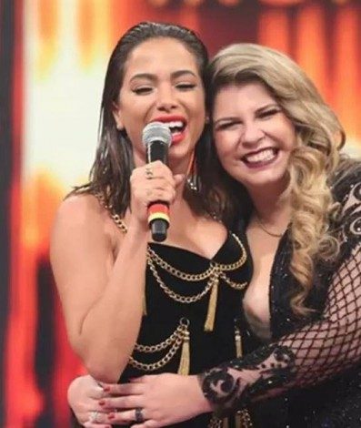 Anitta mobiliza corrente de oração para Marília Mendonça - Reprodução