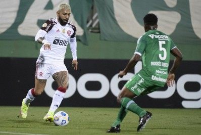 CBF não divulgará áudios de jogo em que Flamengo foi prejudicado