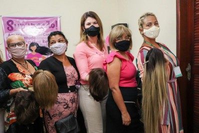 Projeto em Saquarema doa perucas naturais para pacientes com câncer 