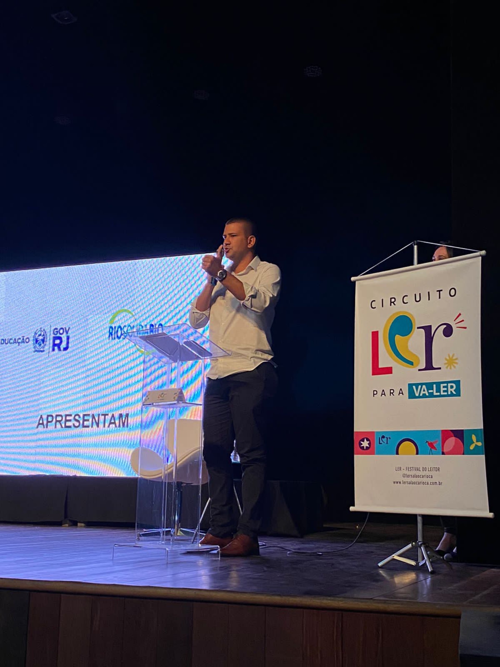 O festival foi anunciado pelas autoridades no Teatro Municipal de São Gonçalo. - Divulgação