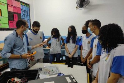 Alunos de Caxias chegam à final em campeonato de Feira Tecnológica