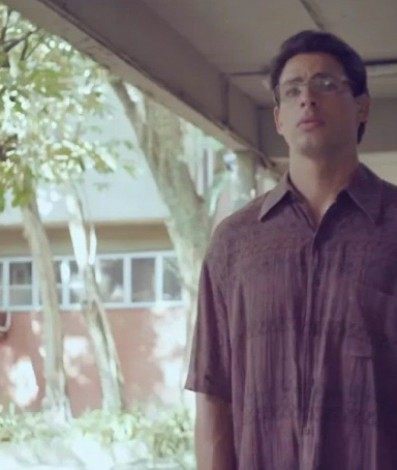 Cauã Reymond vive os gêmeos Christian e Renato na primeira fase de 'Um Lugar ao Sol' - Reprodução