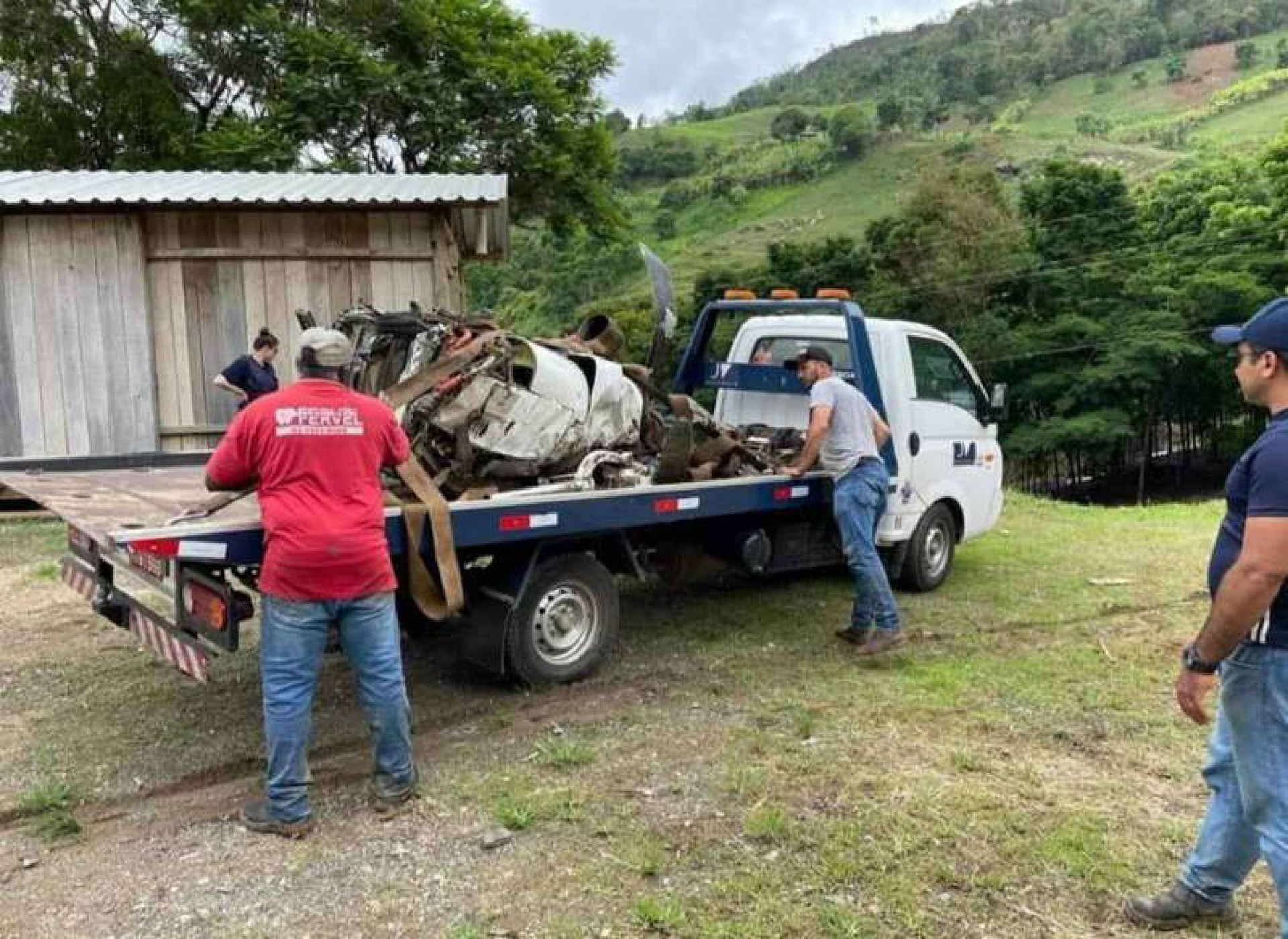 Fotos mostram cabos enrolados em hélice de avião que levava Marília Mendonça e caiu na última sexta-feira, 5 - Divulgação/Fervel Auto Socorro