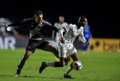 Vasco é goleado pelo Vitória e tem permanência na Série B decretada