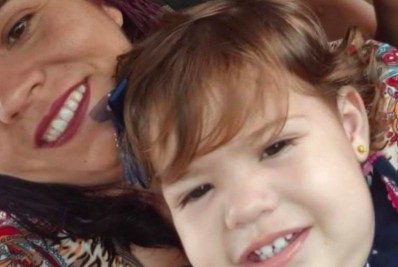 Churrasqueira explode e menina de 1 ano morre após ter o corpo queimado