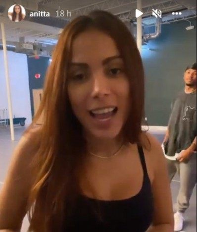 Anitta   - reprodu&ccedil;&atilde;o do Instagram